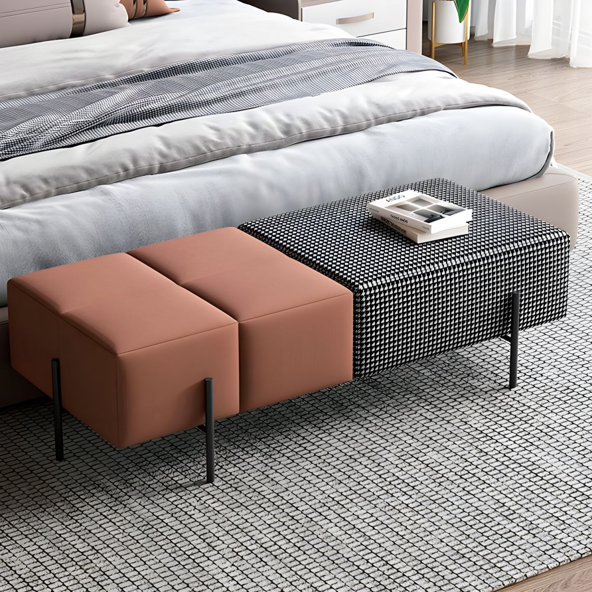 Modelo Upholstered Bench