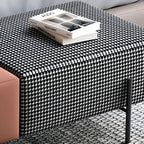 Modelo Upholstered Bench