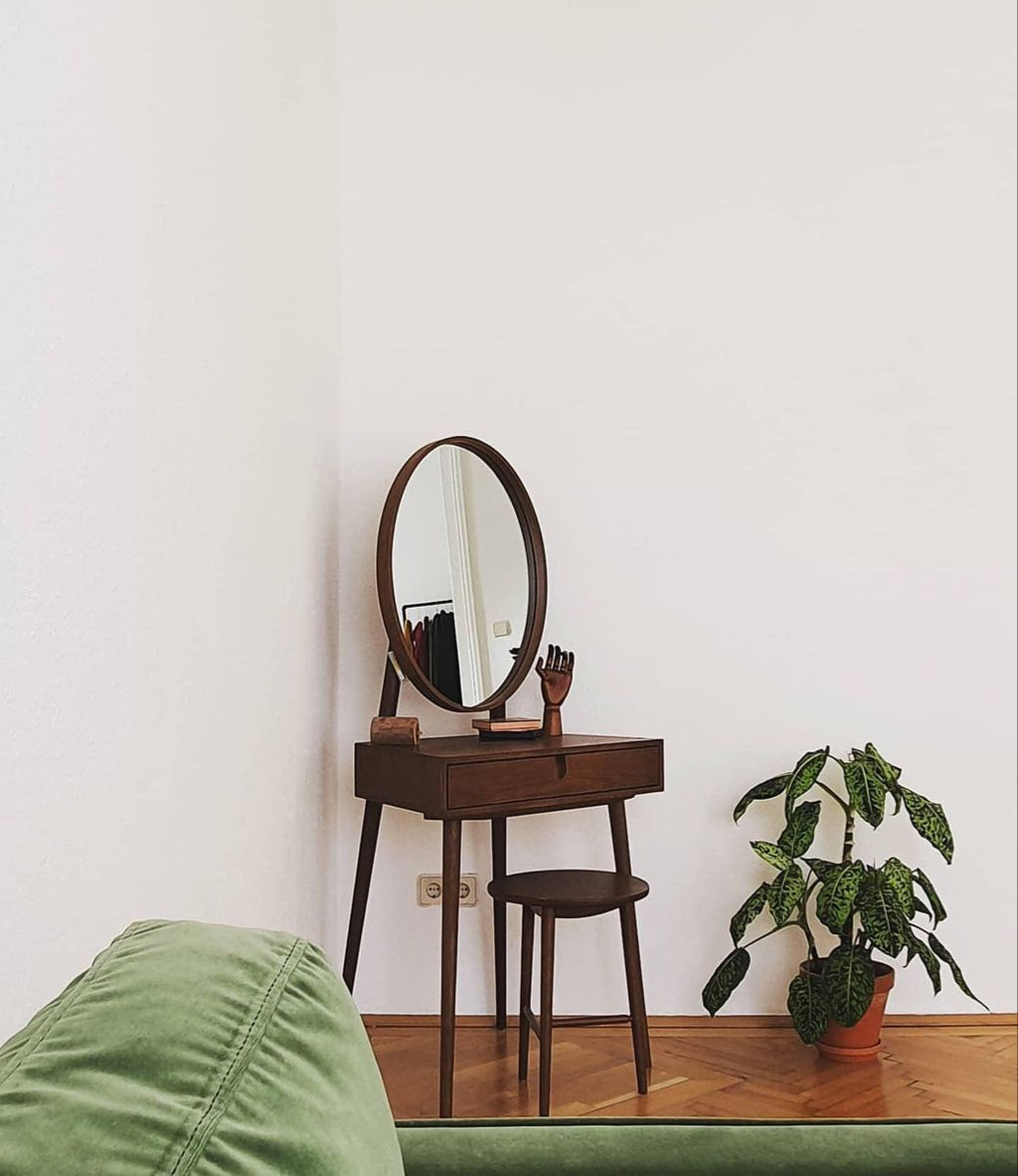 Mirror Muse Vanity