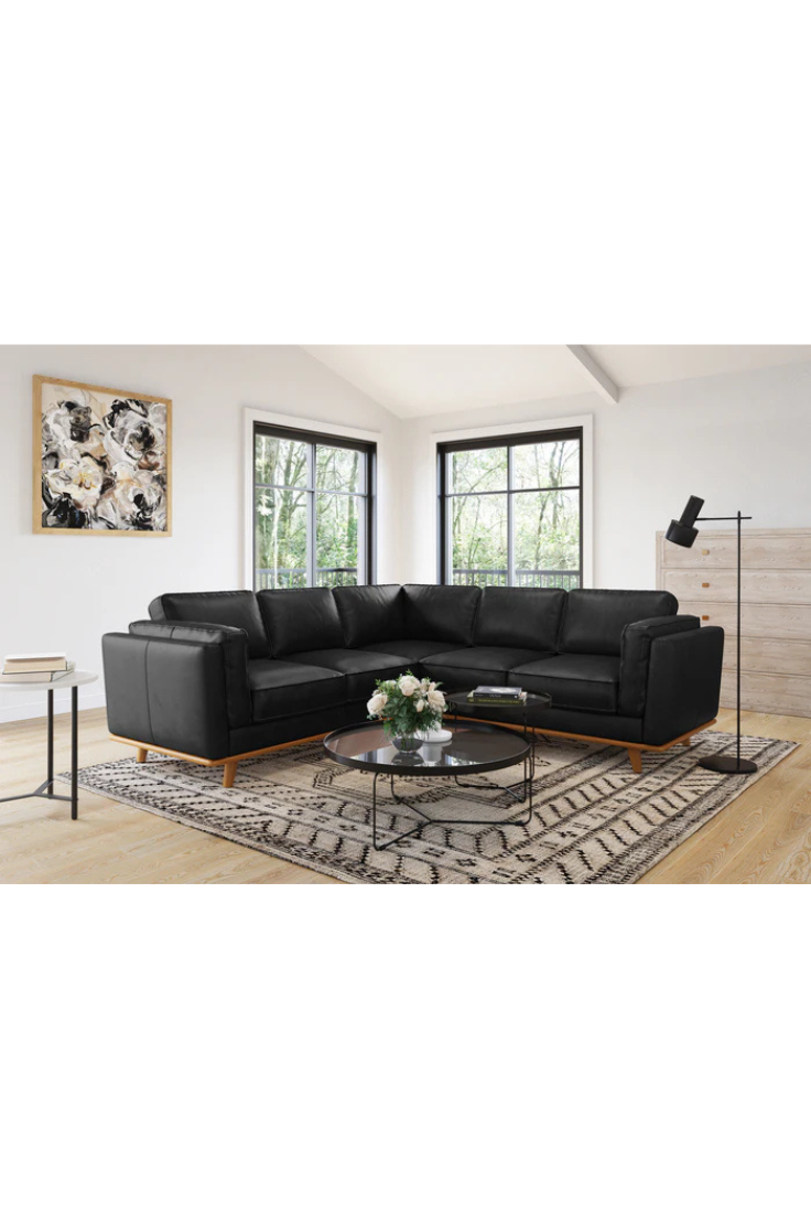 Xynder Sectional Sofa Leatheriate