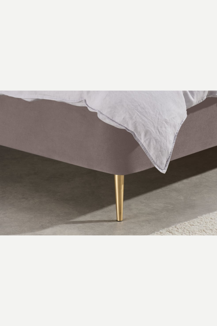 Daver Upholstered Bed