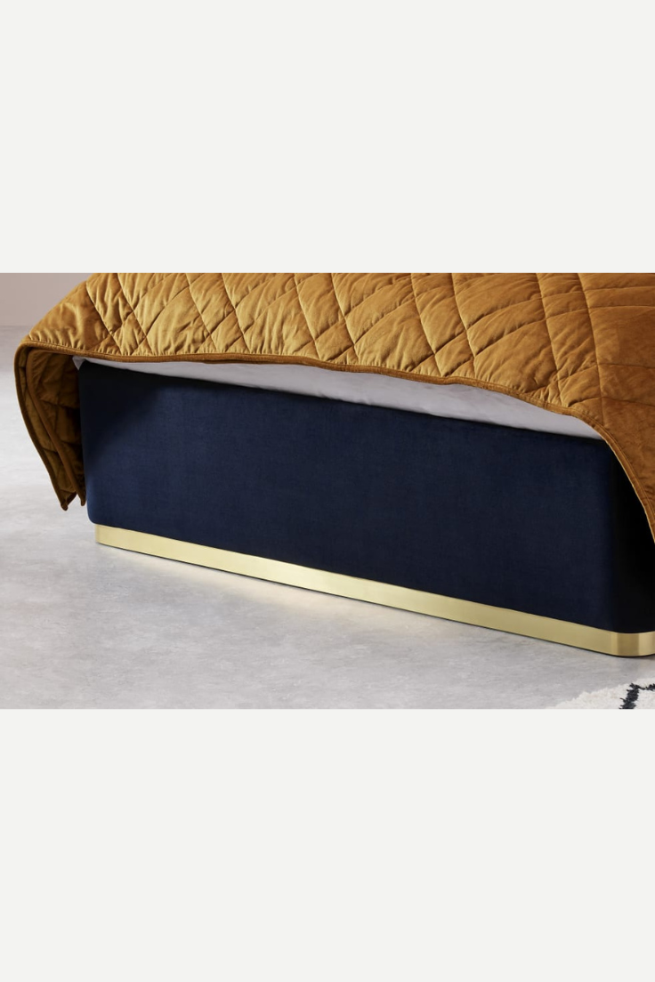 Endrin Upholstered Bed