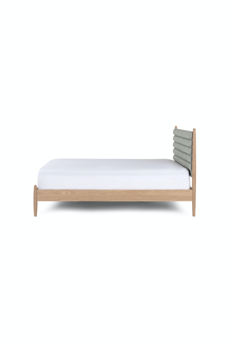 Erable Upholstered Bed
