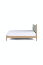 Erable Upholstered Bed