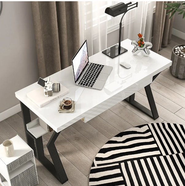 Clario Desk