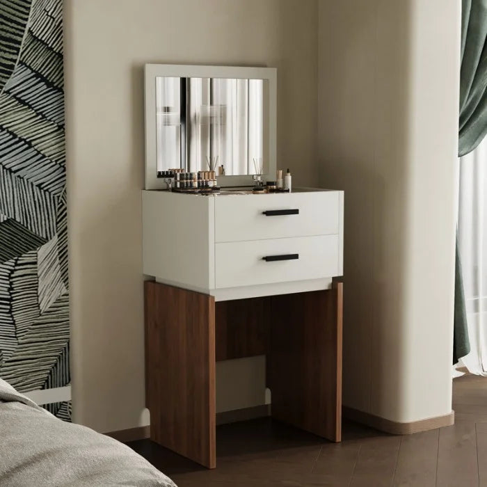 GlossedUp Vanity