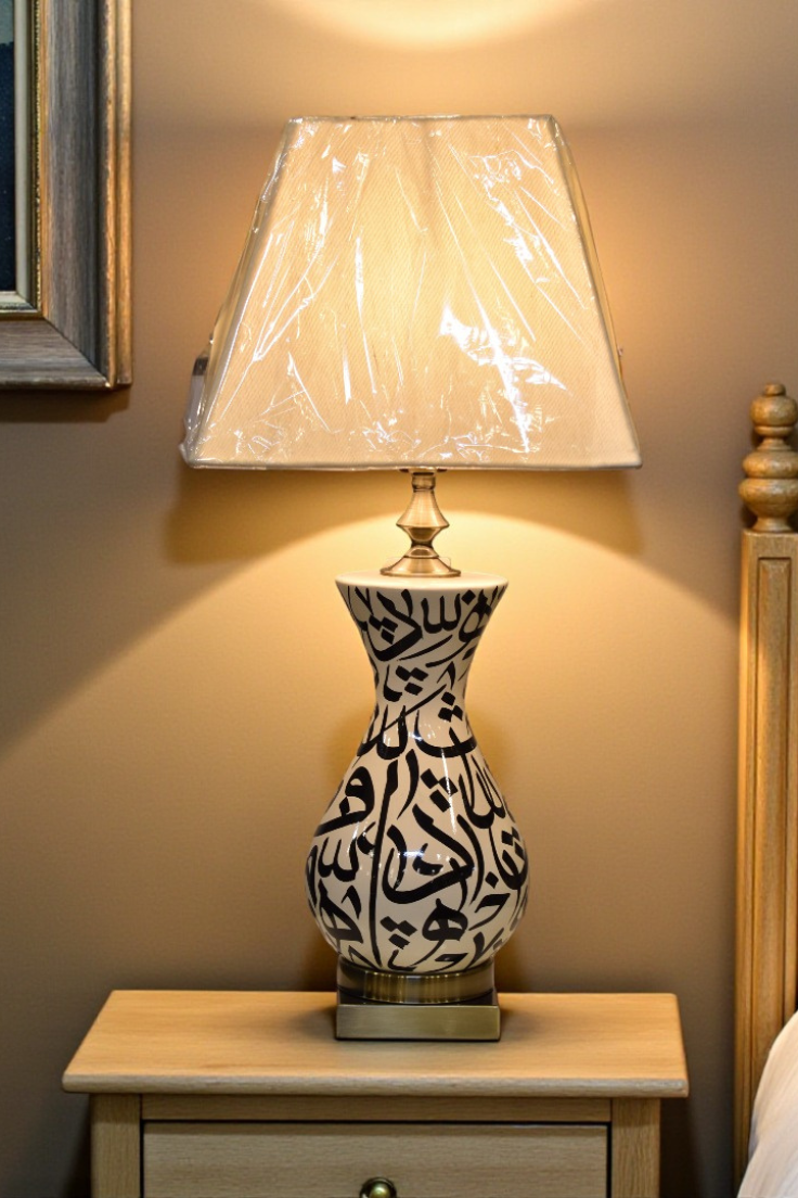 Orris Table lamp Pair