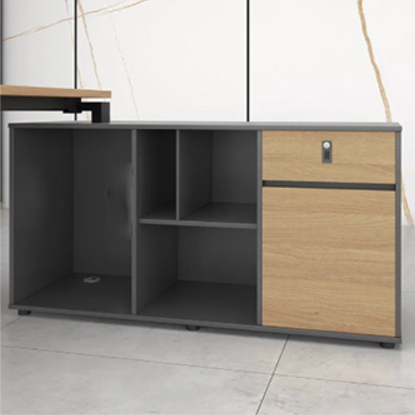 ApexFlow Executive Table