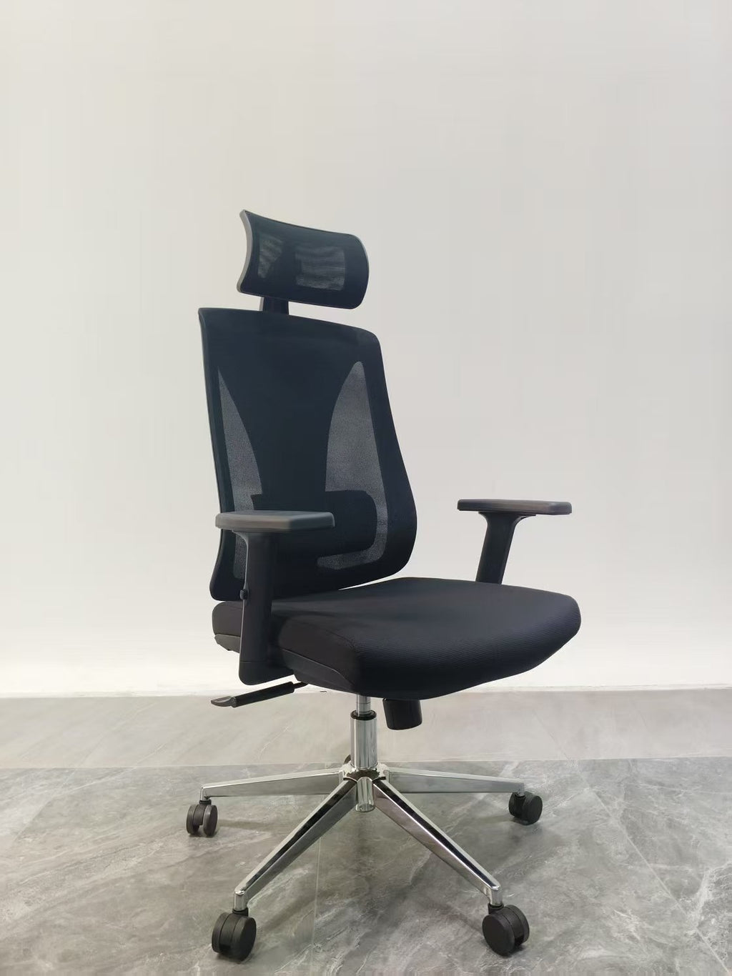 Violace Ergonomic Manager Chair