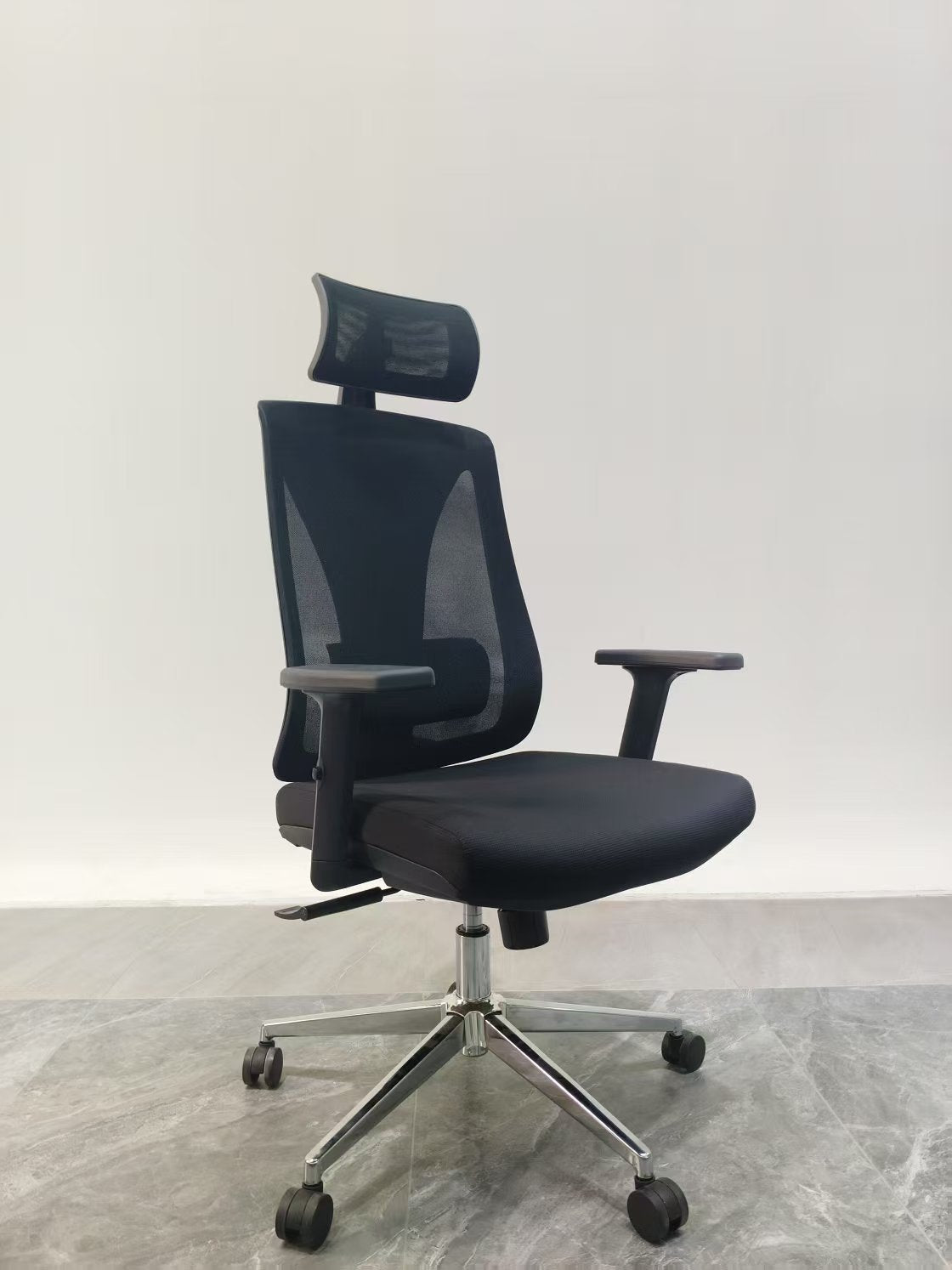 Violace Ergonomic Manager Chair