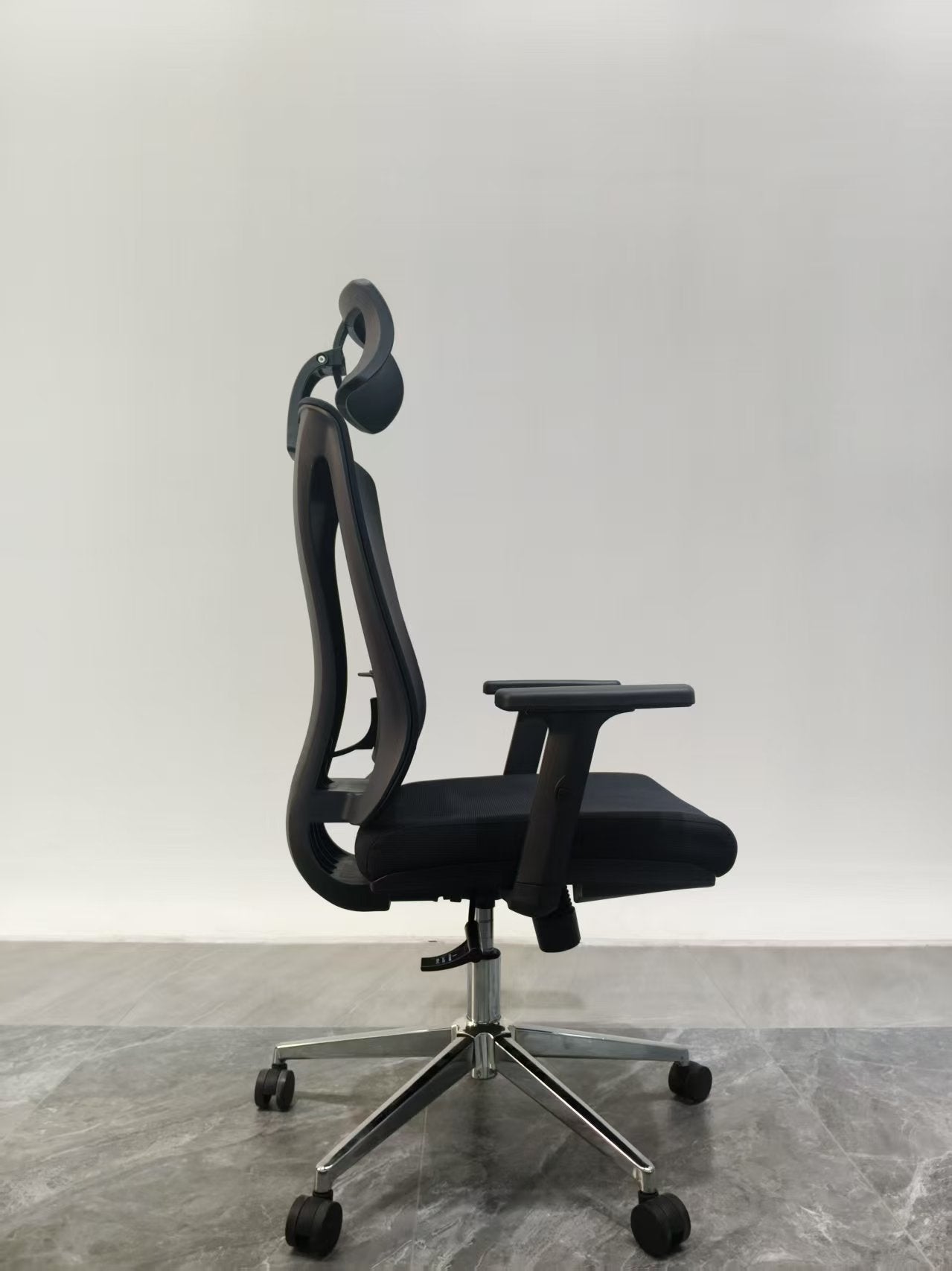 Violace Ergonomic Manager Chair