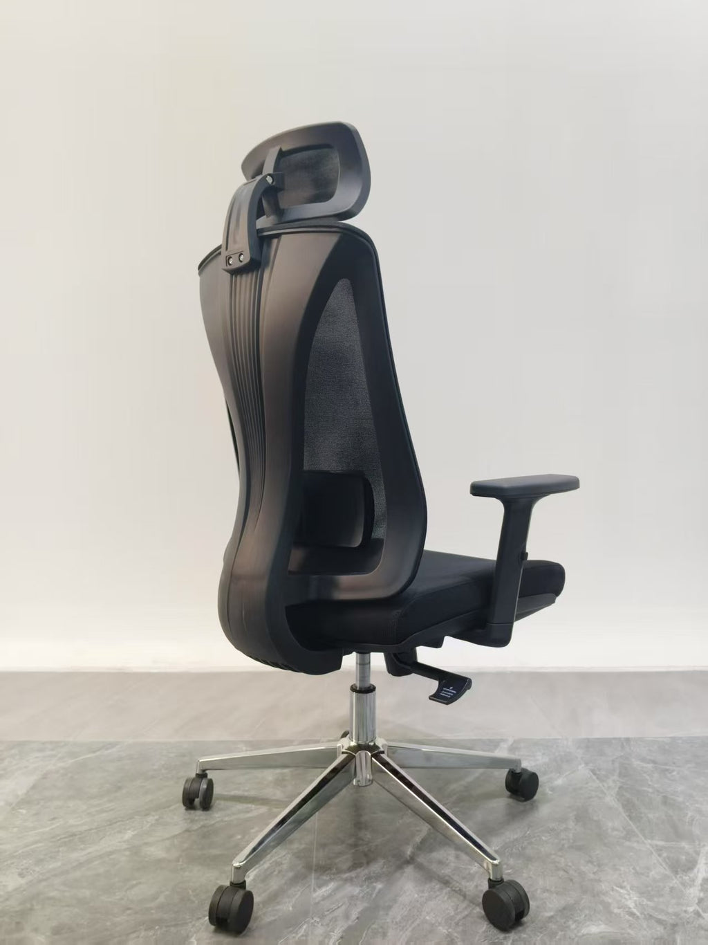 Violace Ergonomic Manager Chair