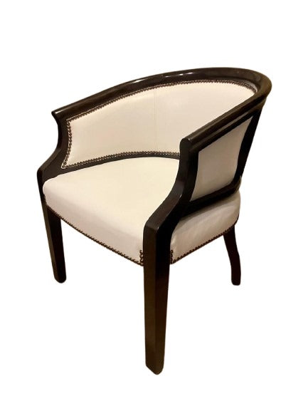 Round Solid Visitor Chair