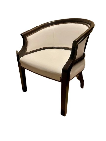 Round Solid Visitor Chair