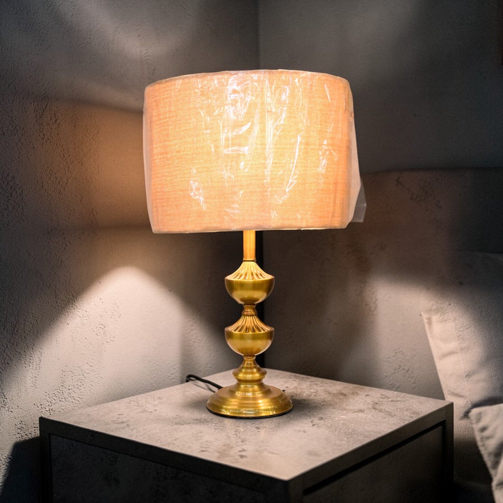 Virelunel Table lamp Pair