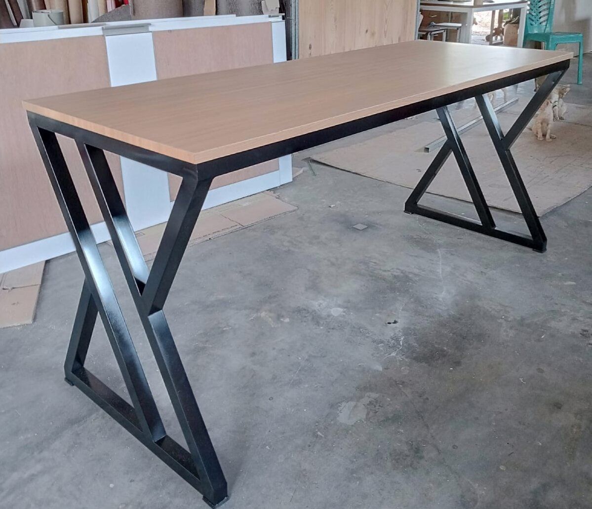 Tessaro Desk
