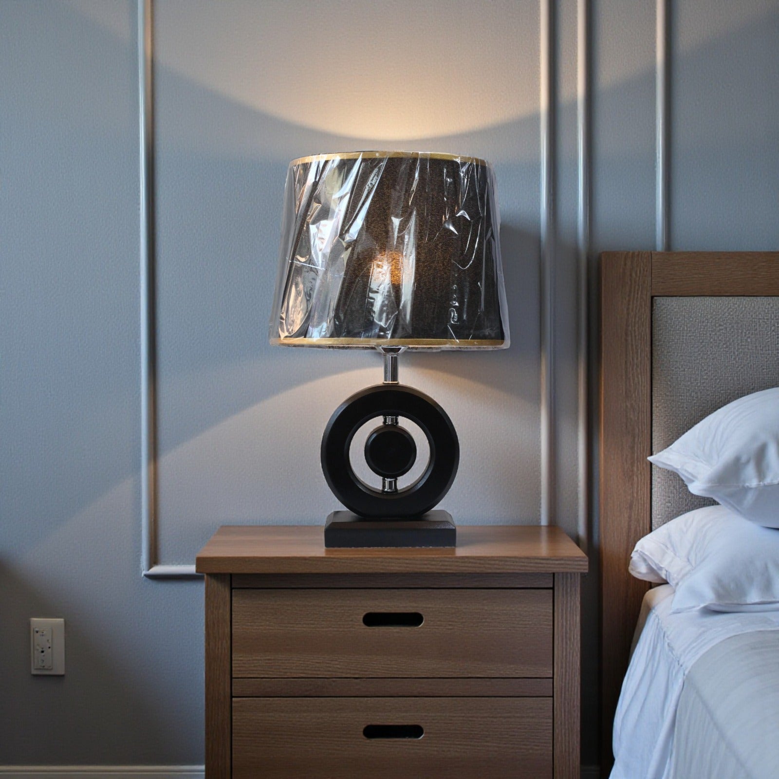 Wren Lamp Pair