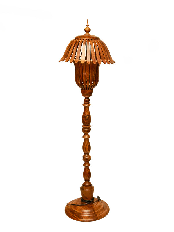 Woodana Lamp