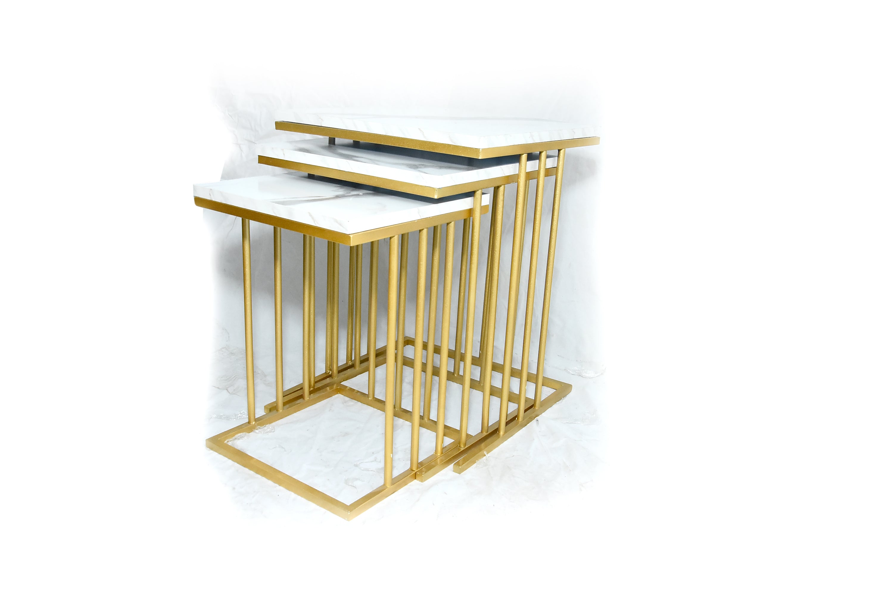 Byrin Nesting Table