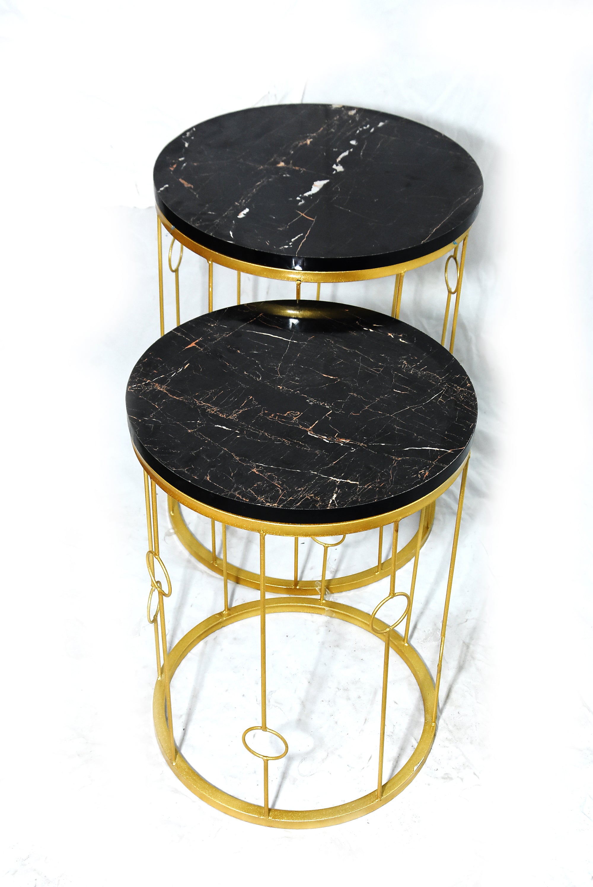 Willey Round Nesting Table