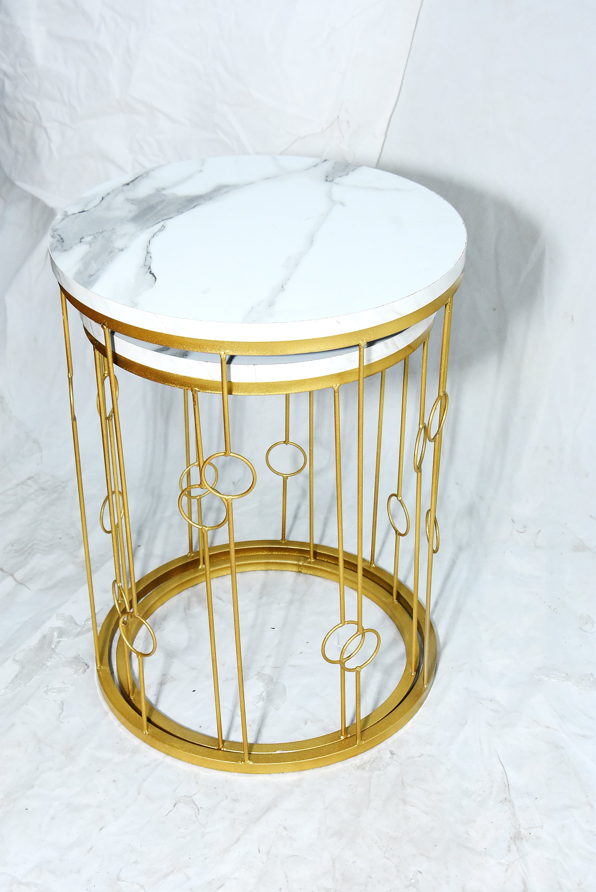 Willey Round Nesting Table