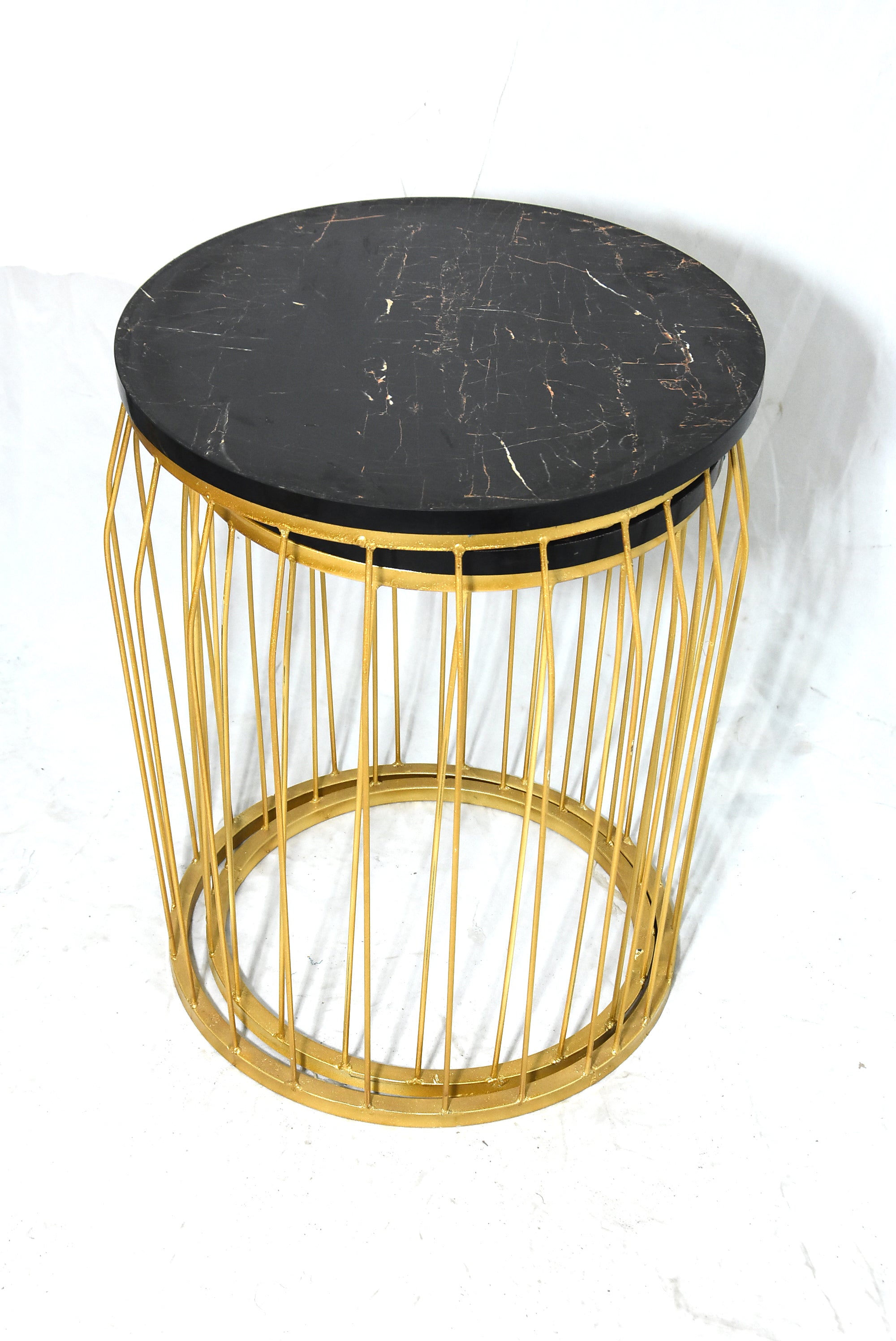 Perfinto Round Nesting Table