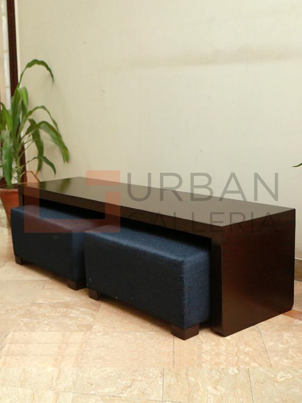 Tipton Coffee Table With Stools
